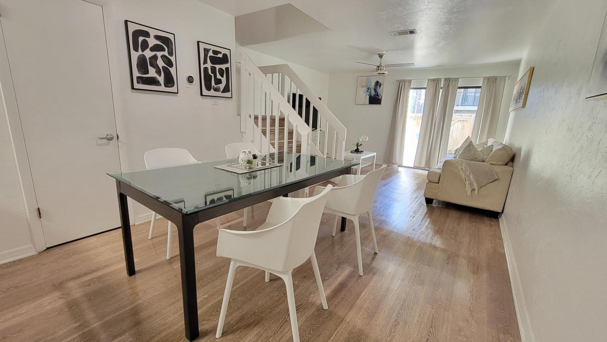 Beautiful Townhouse 2 Bedrooms 1 And A Half Bathrooms Next To Butler Plaza 1 Mile To Uf Gainesville Eksteriør bilde